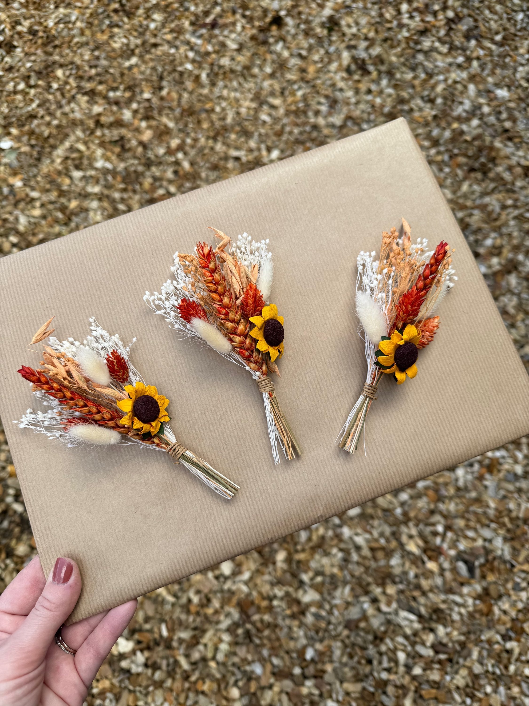 Imogen Buttonhole image 4