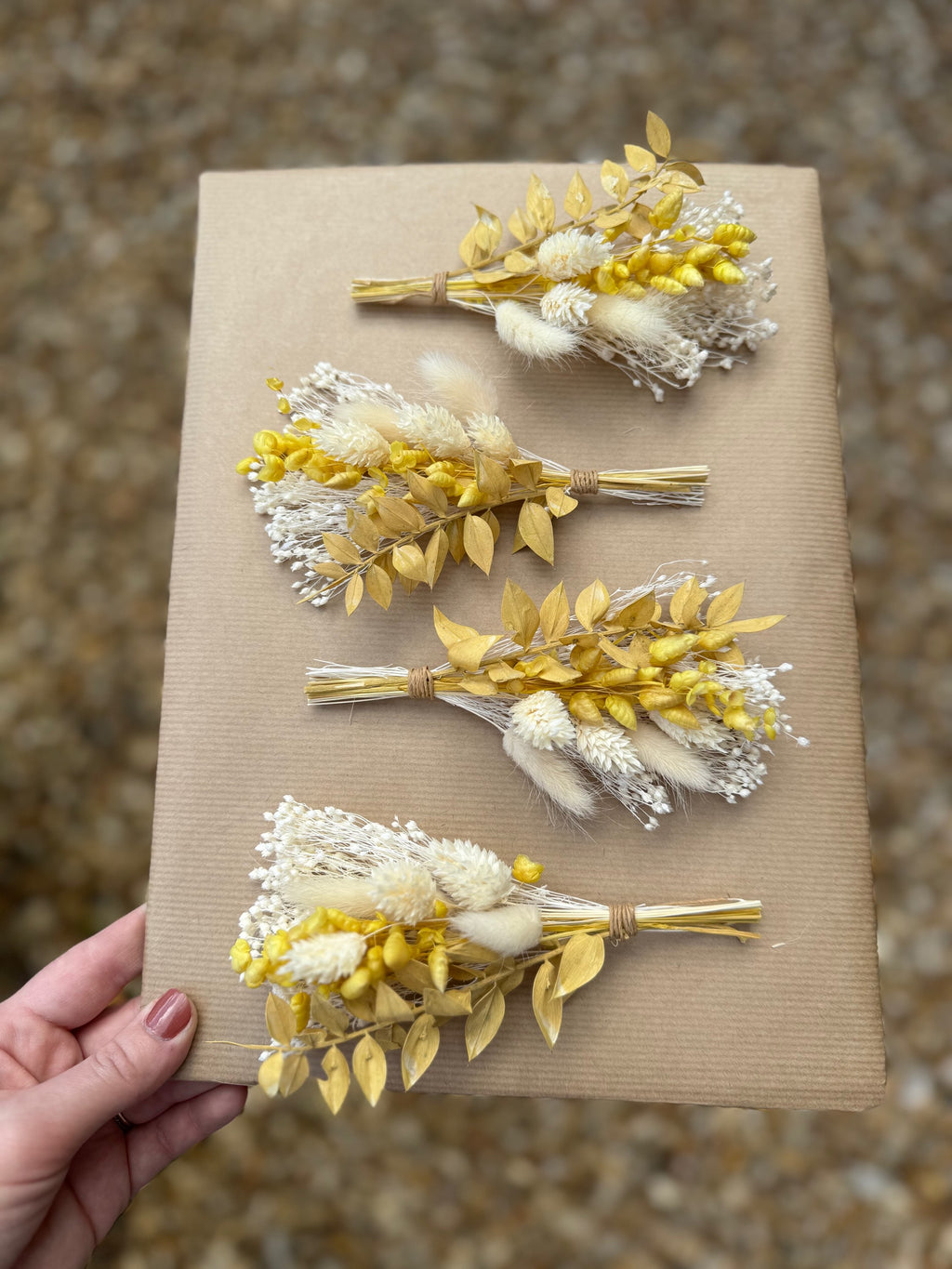 Ellie Buttonhole image 2