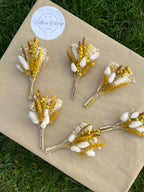 Golden Buttonhole image 5