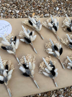 Florence Buttonholes image 4