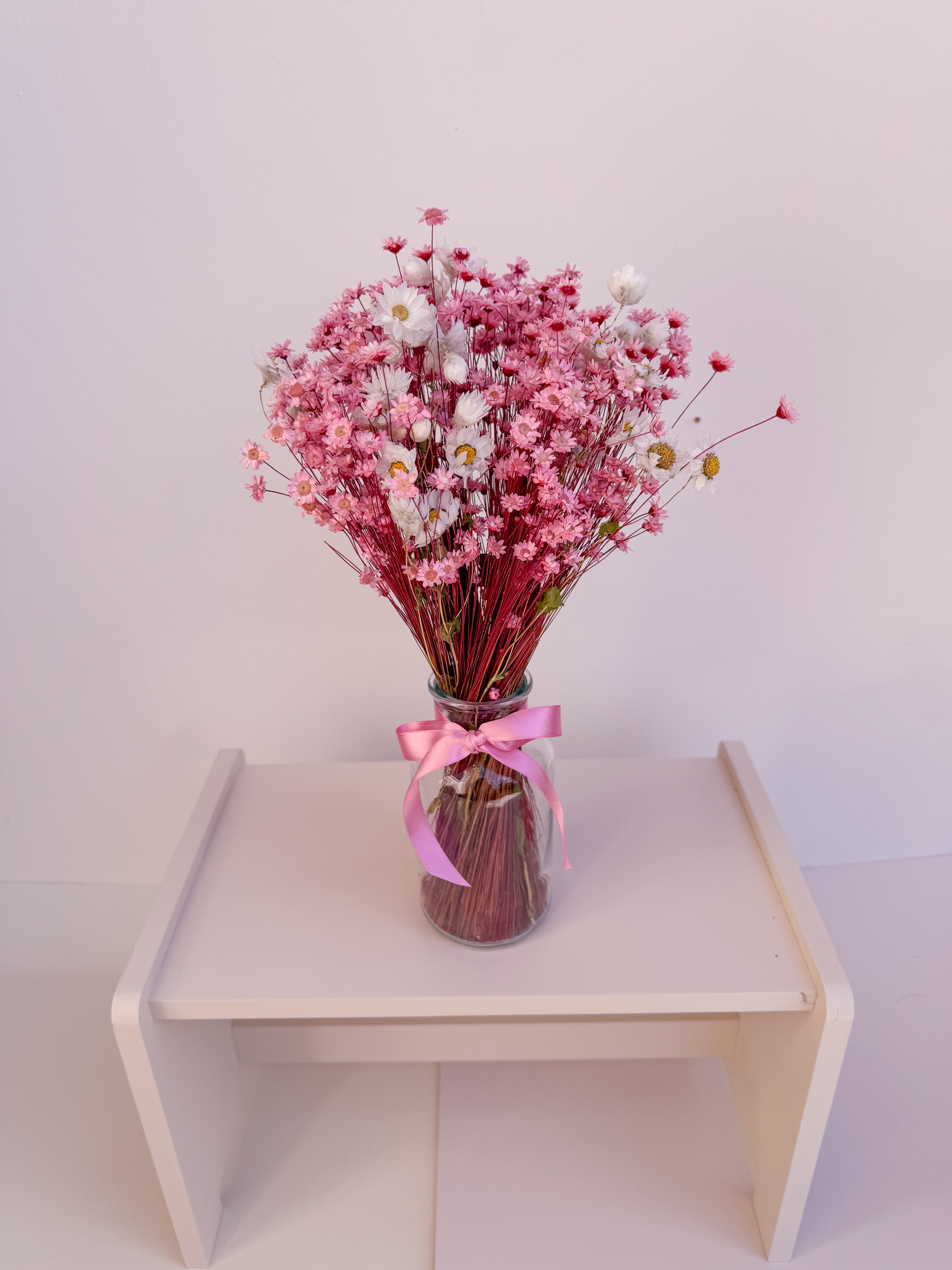 'Daisies' Arrangement with Vase image 6