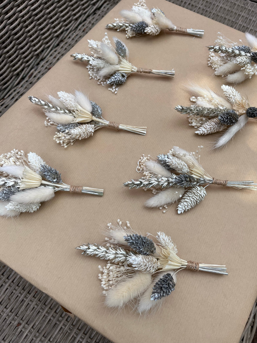 Olivia Buttonholes image 6