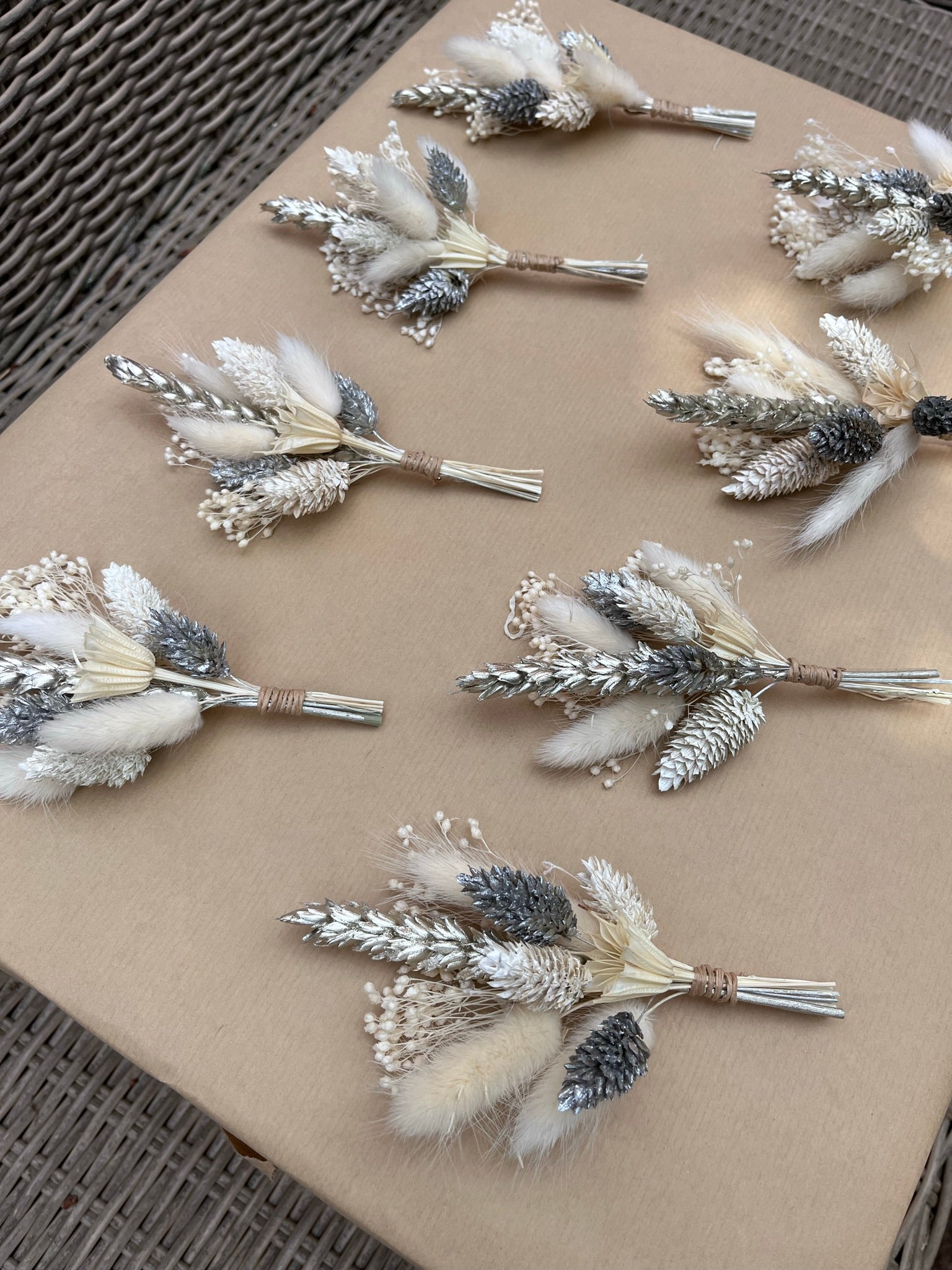 Olivia Buttonholes image 6