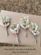 Rachael Buttonhole image 2