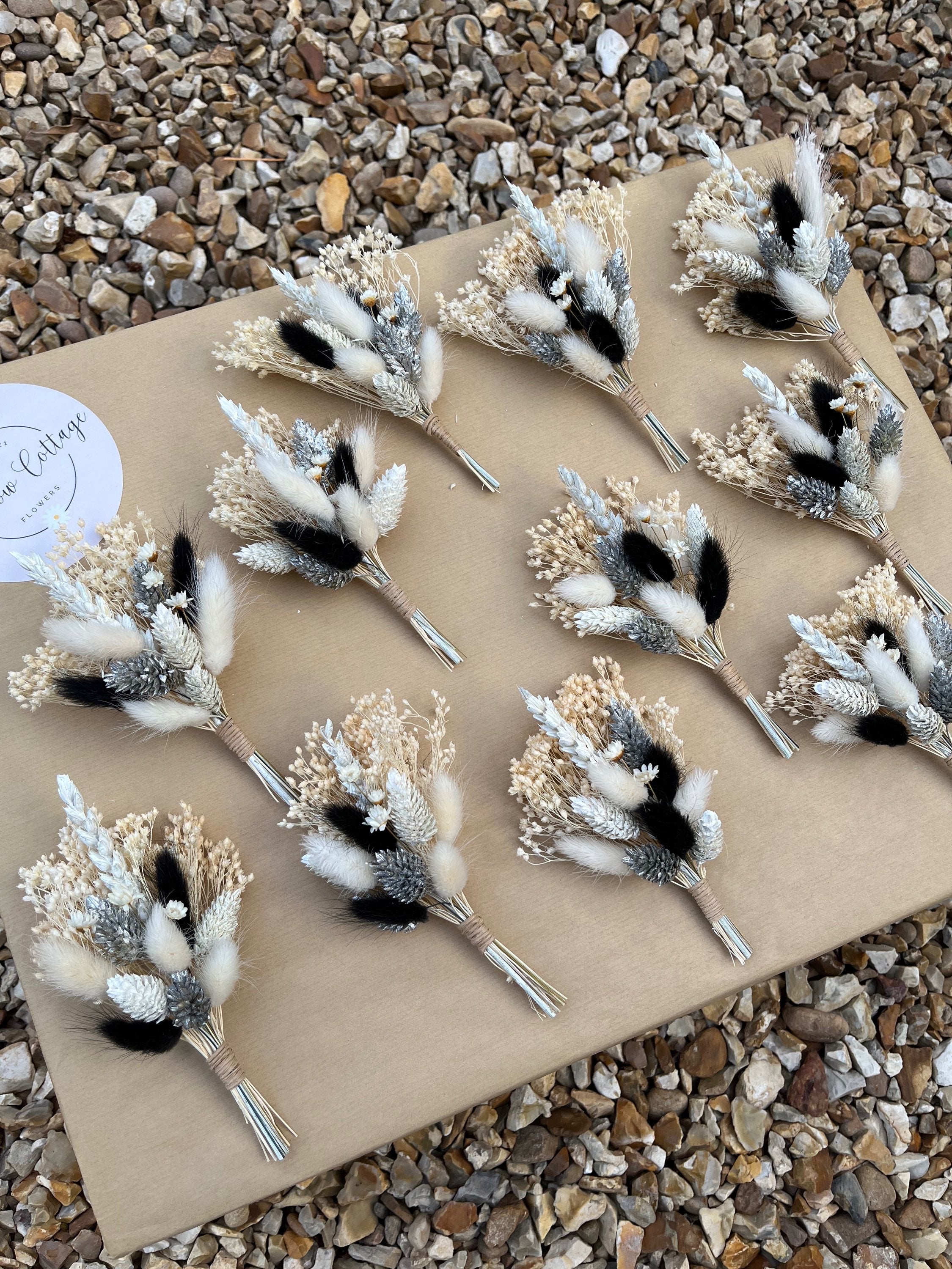 Florence Buttonholes image 2