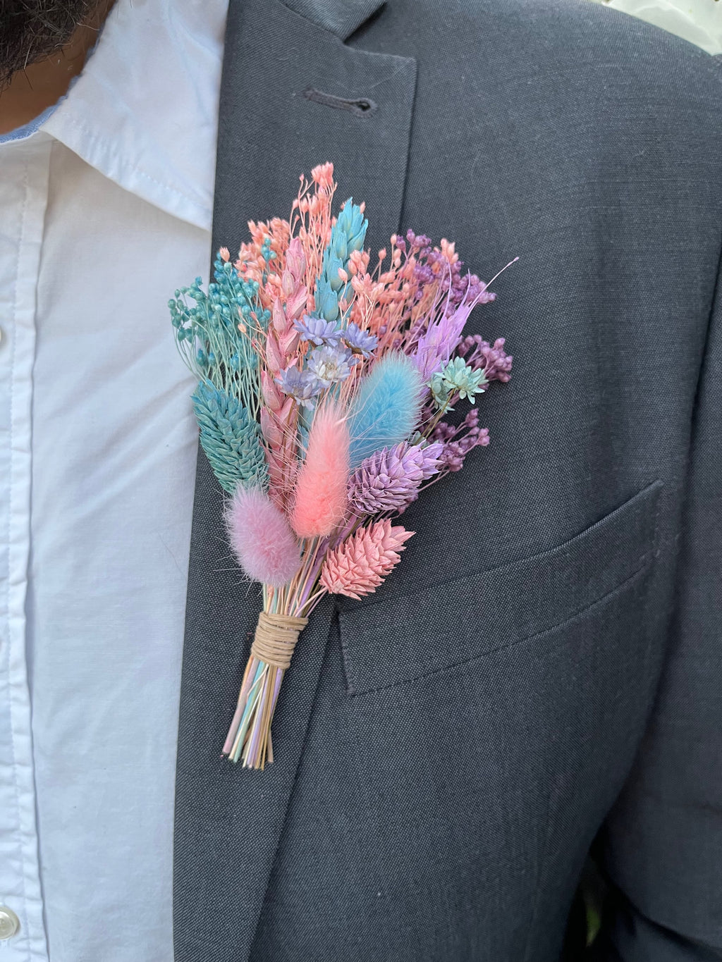Jessica Buttonhole image 0