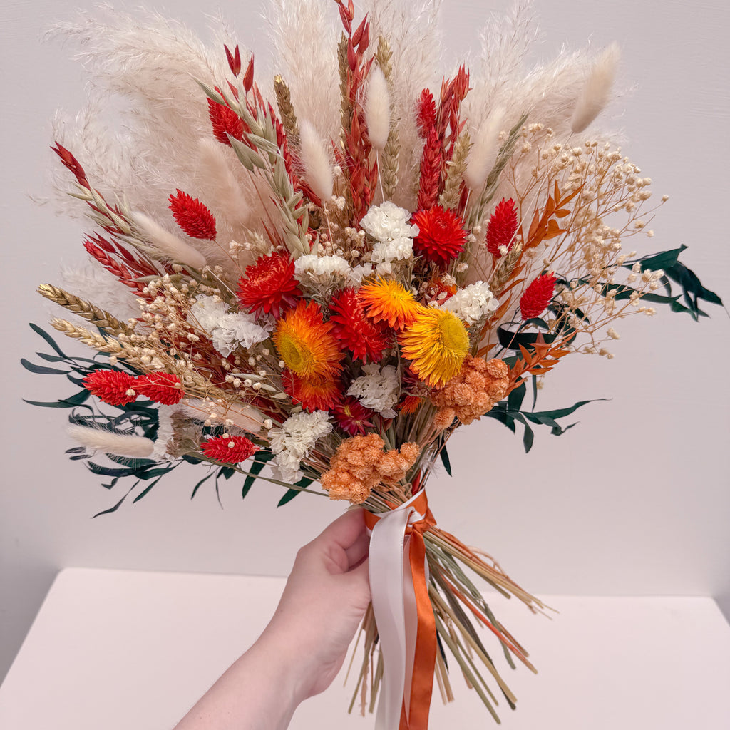 autumn floral arrangement with pampas grass