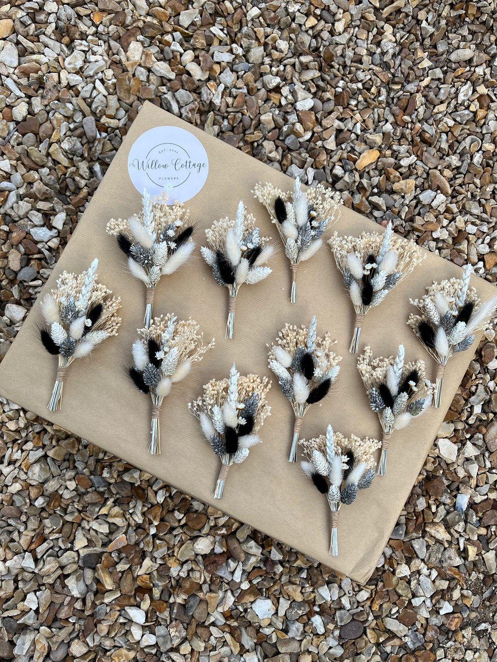 modern monochrome boutonniere for wedding