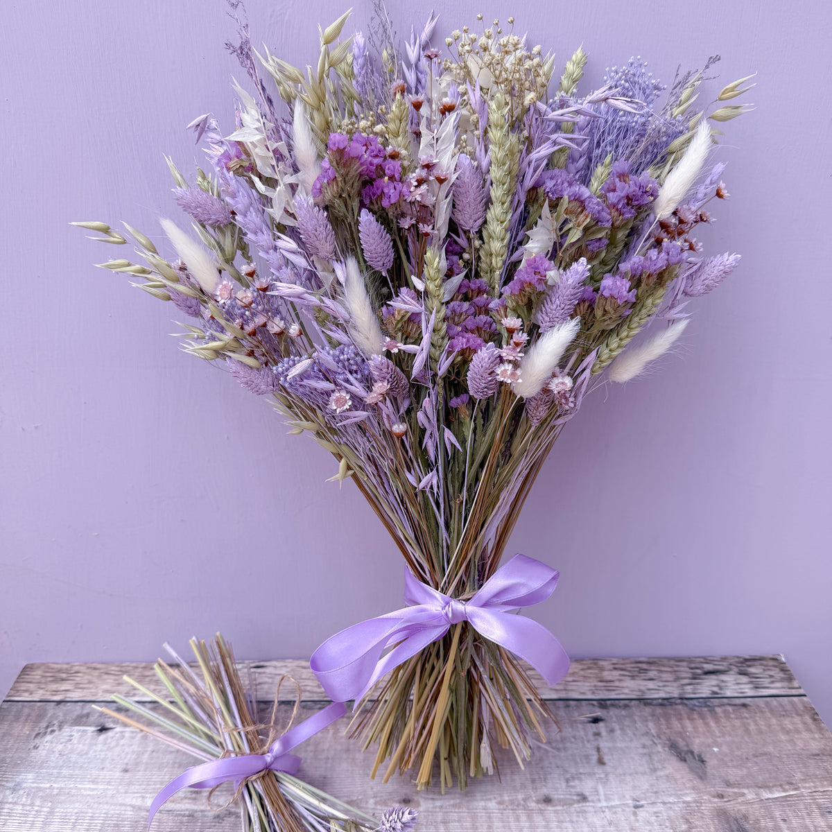 lilac-purple-dried-flower-arrangement