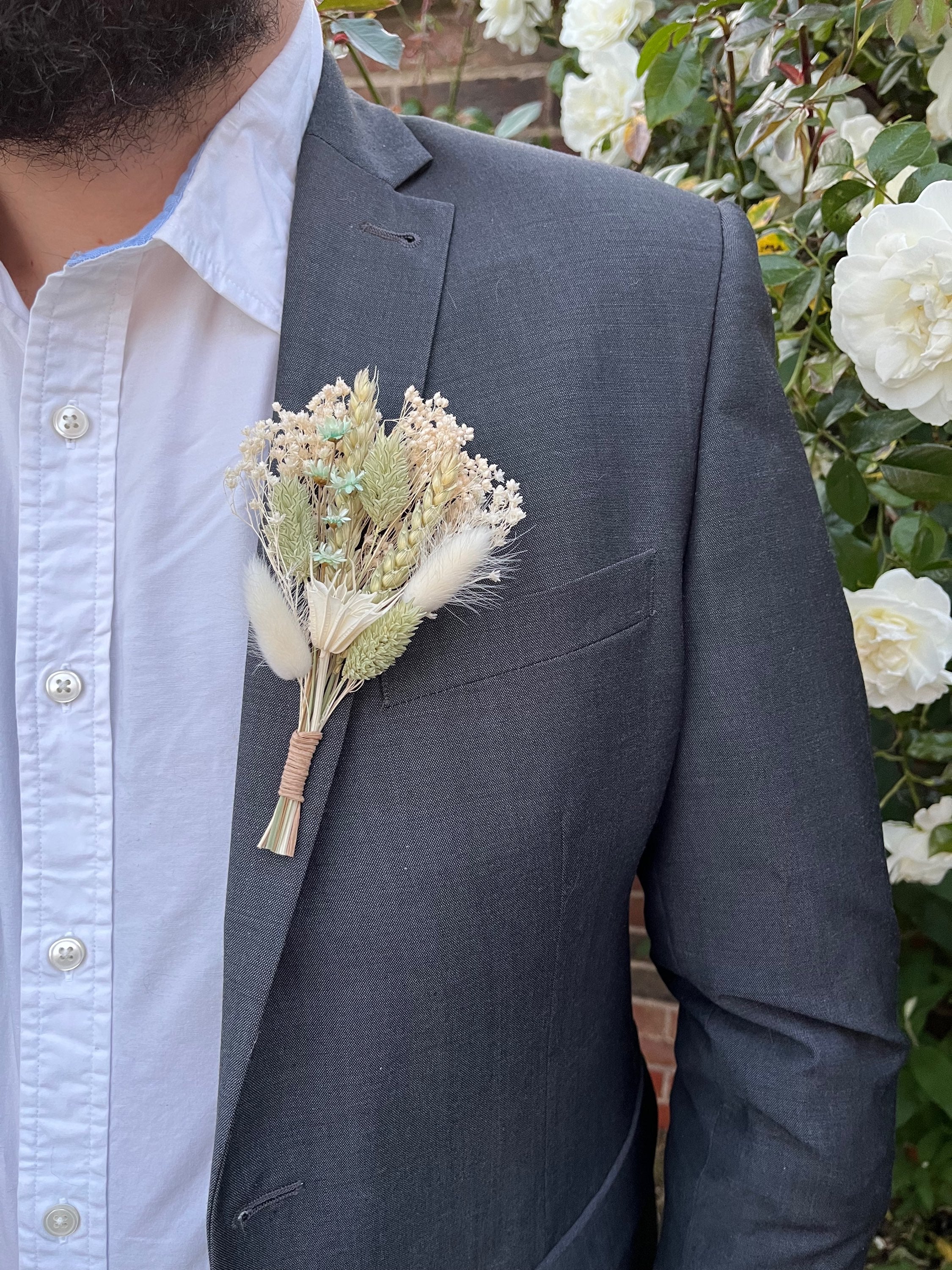 Katie Buttonhole image 2