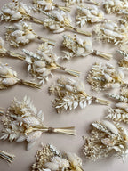 Juliet Buttonhole image 3