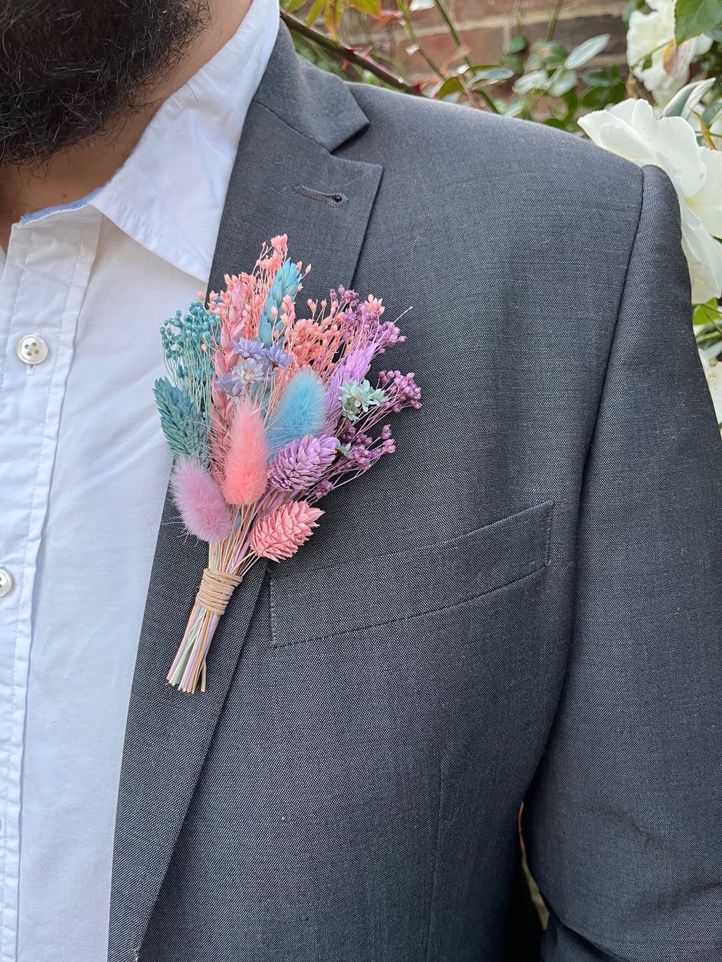 Jessica Buttonhole image 3