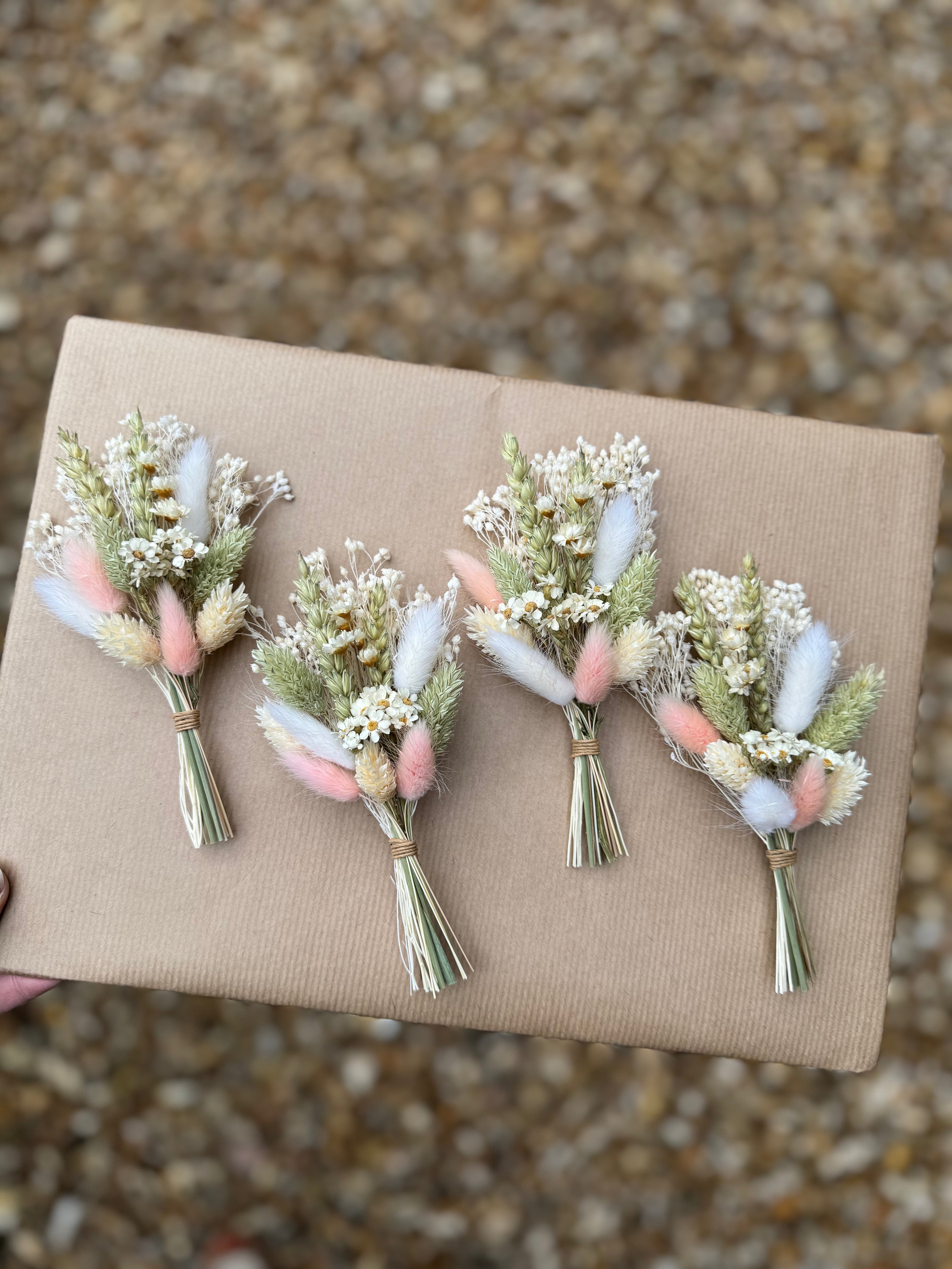 romantic boho wedding dried flowers
