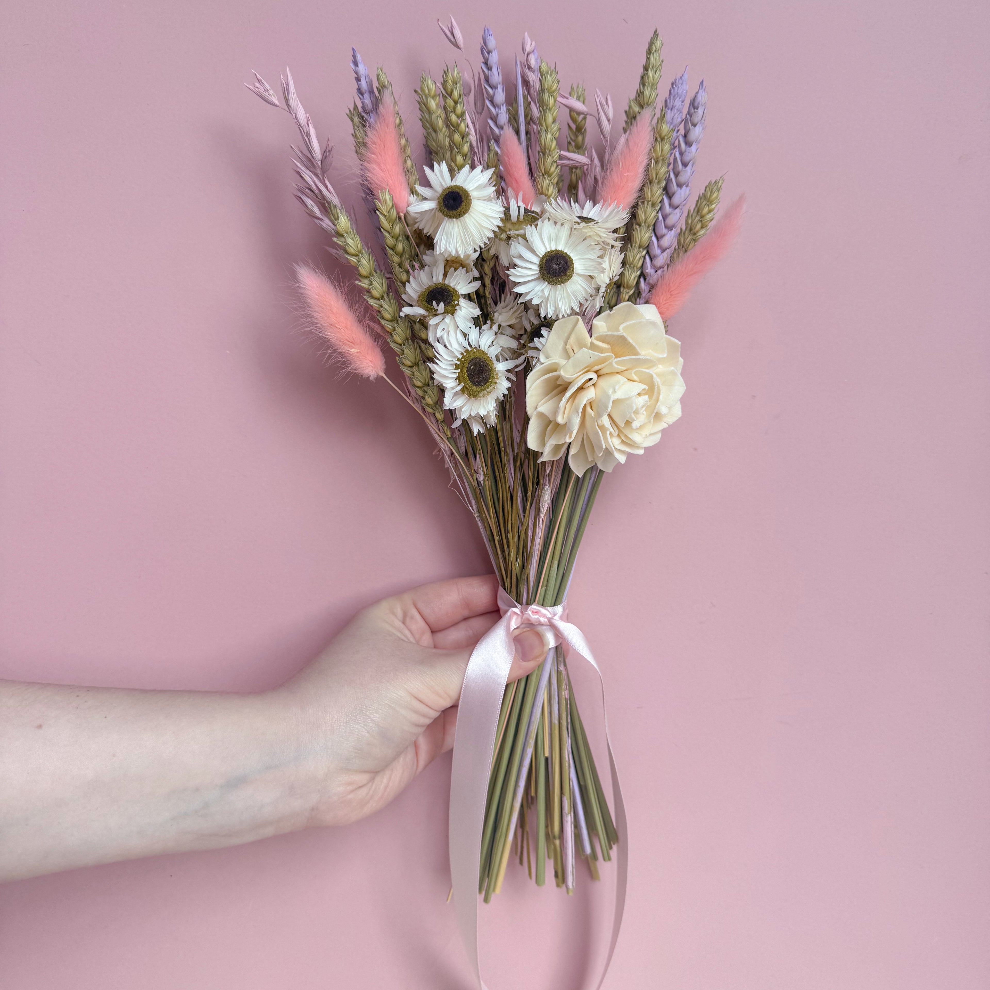 dried wheat arrangement