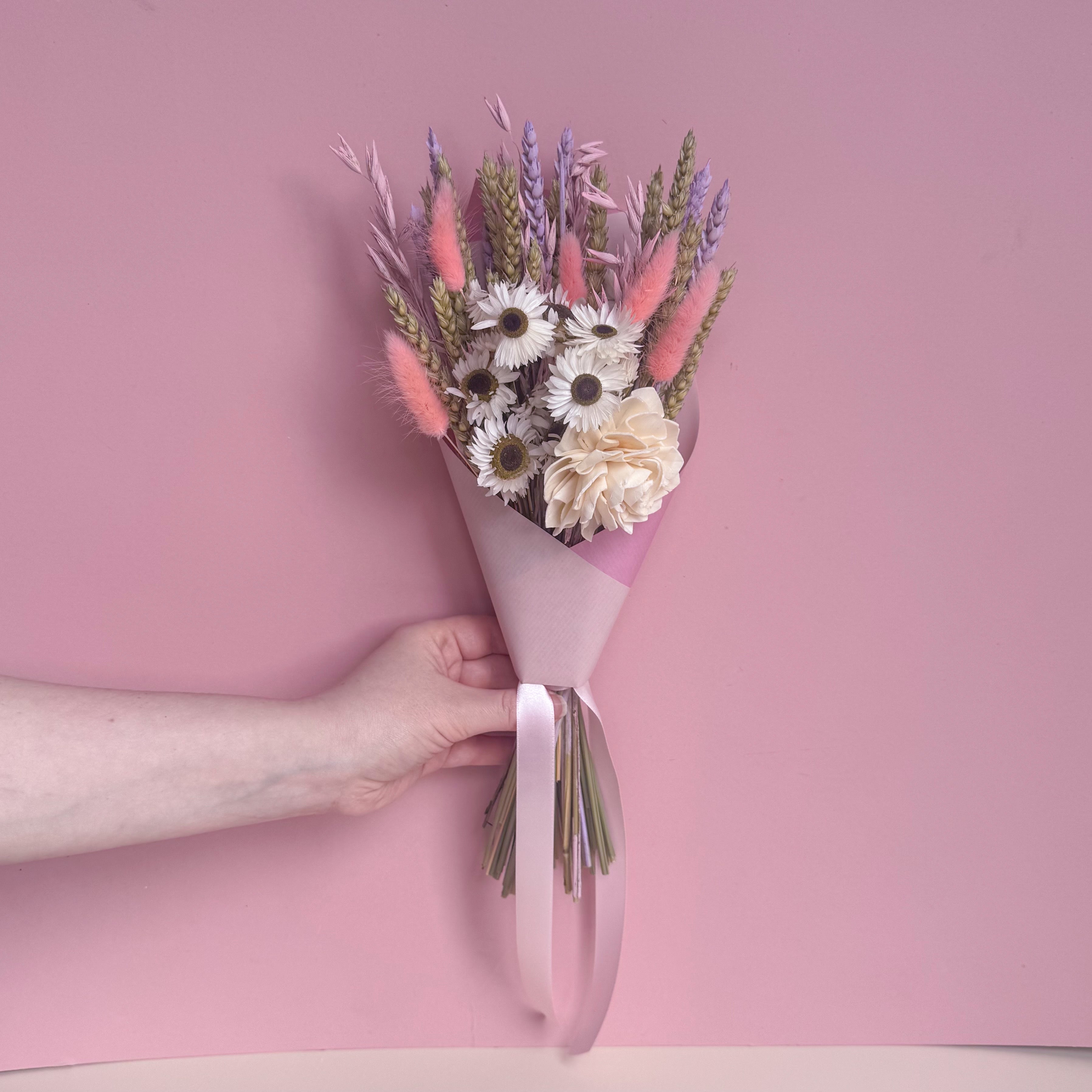 white daisy bunch with pink bunny tails